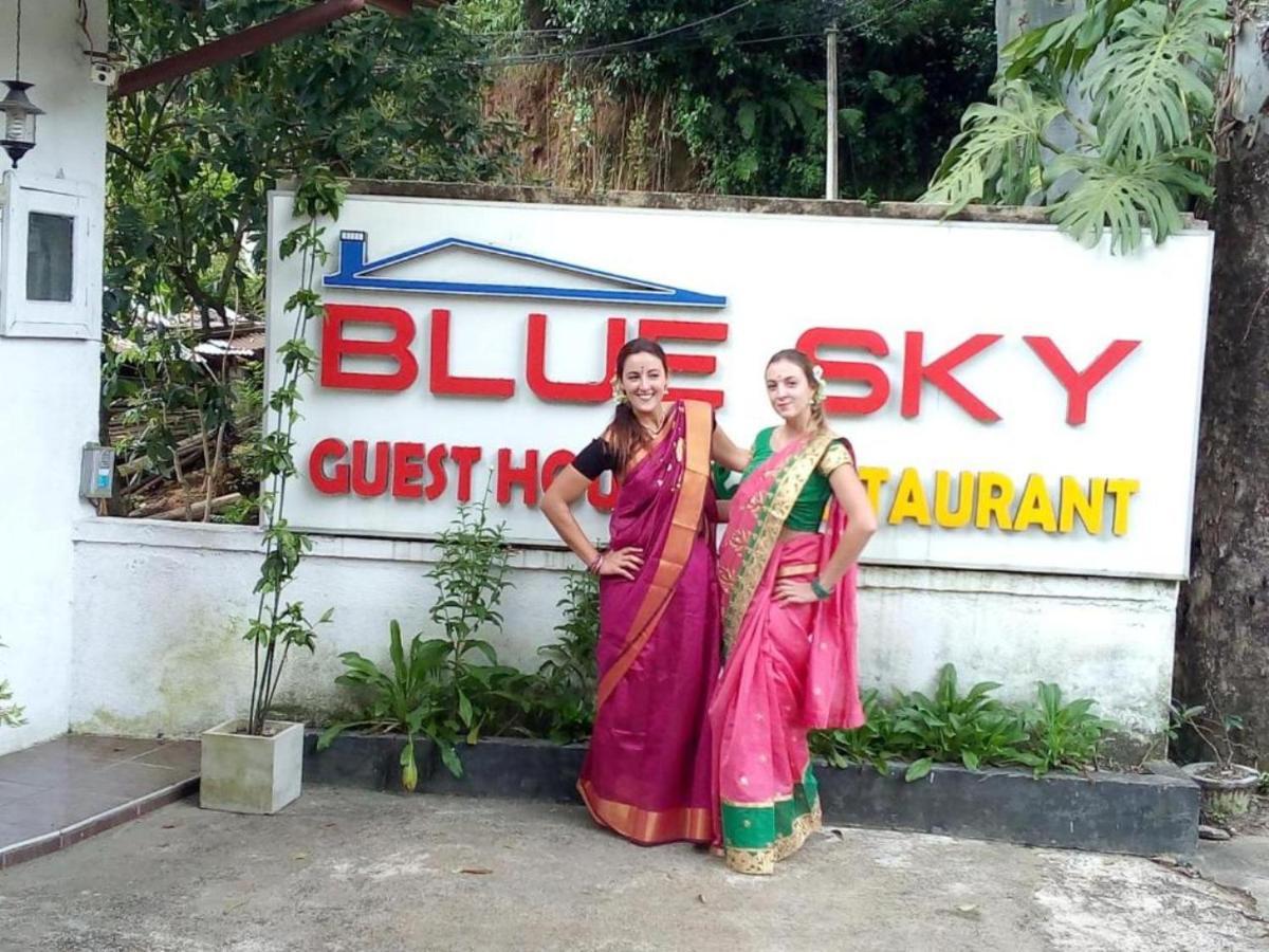 Blue Sky Hotel Nallathanniya Buitenkant foto