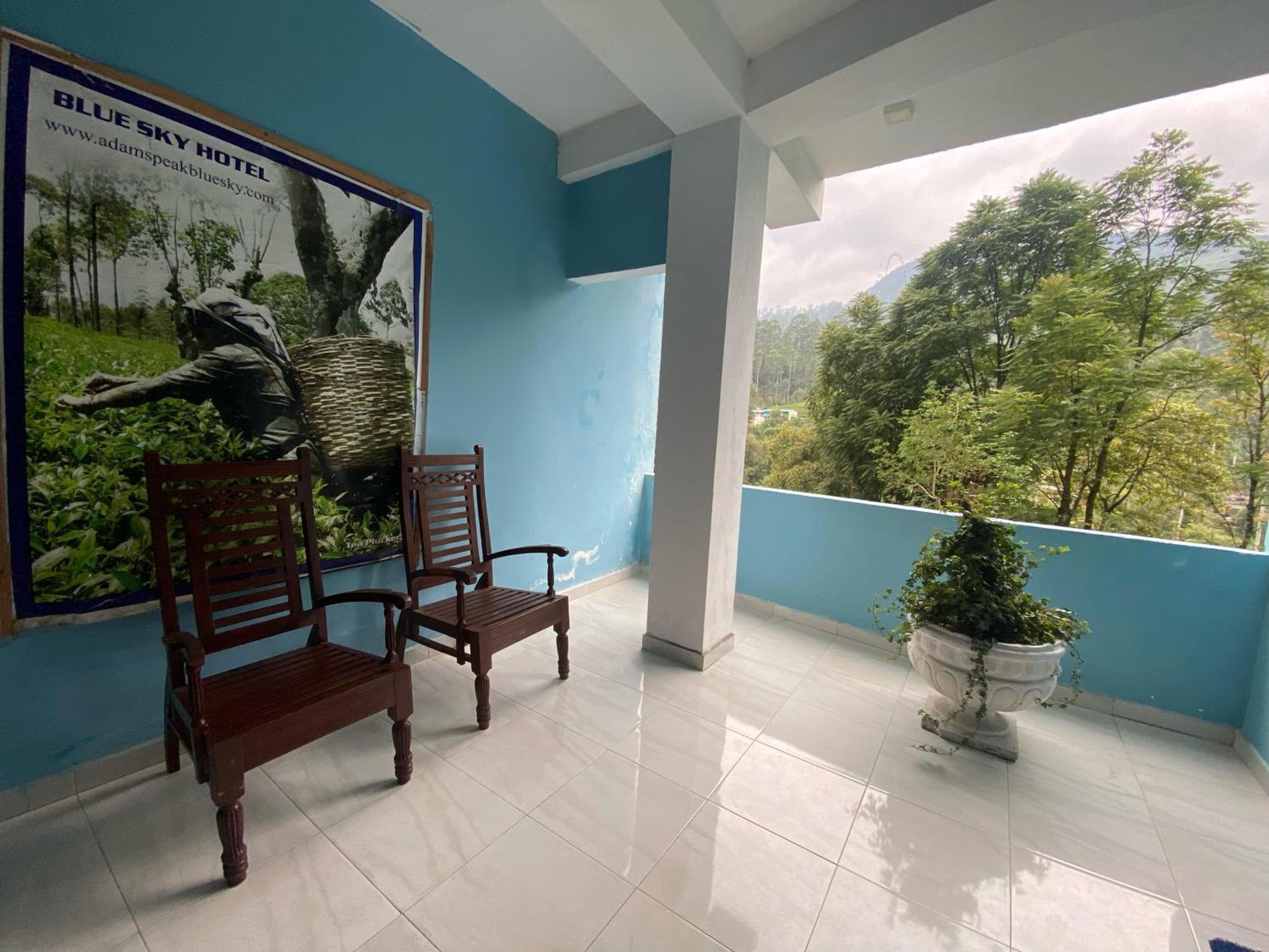 Blue Sky Hotel Nallathanniya Buitenkant foto